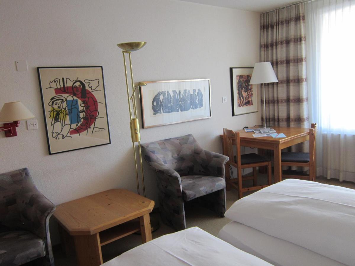 Studio Im Hotel Des Alpes Флимс Екстериор снимка