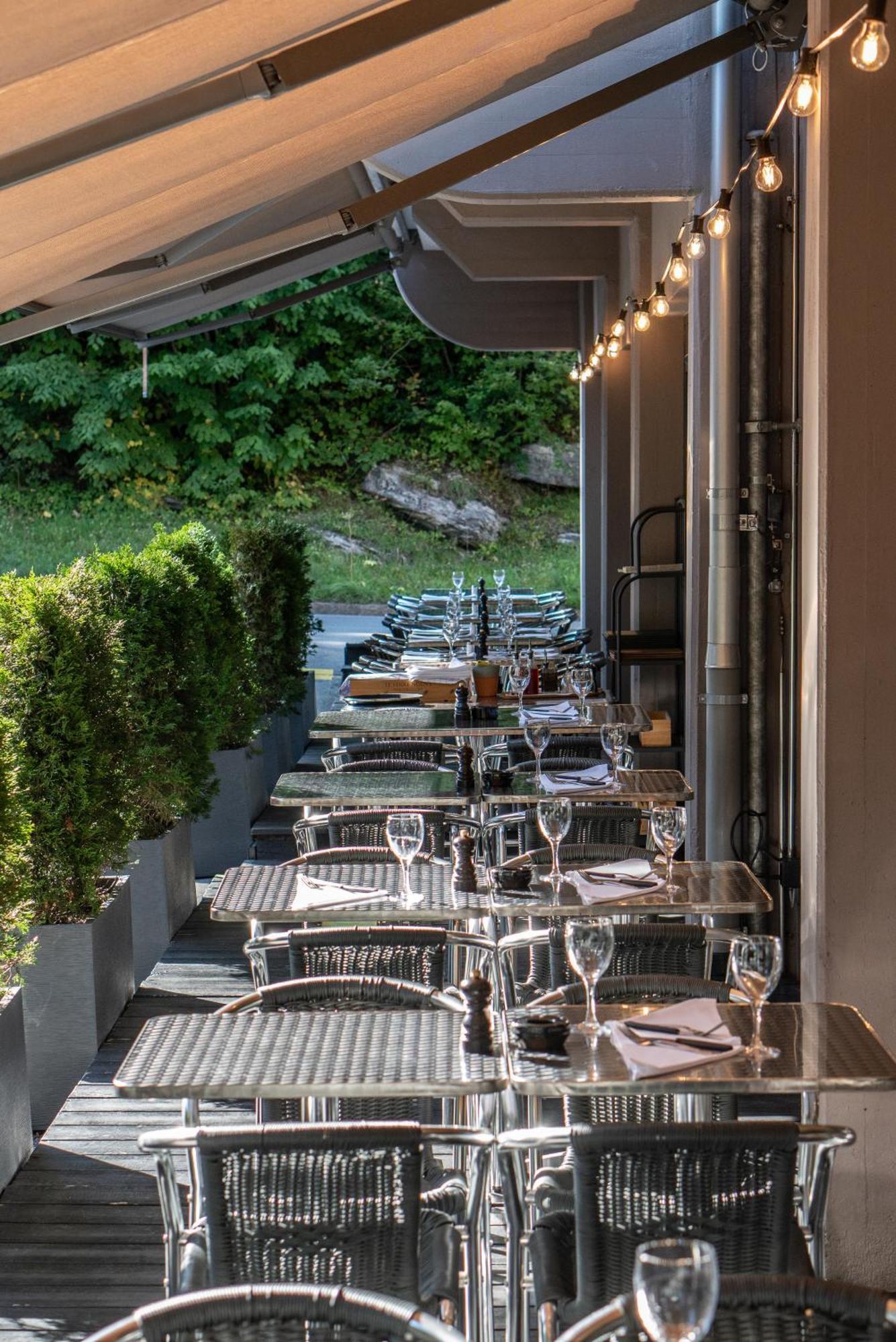 Studio Im Hotel Des Alpes Флимс Екстериор снимка